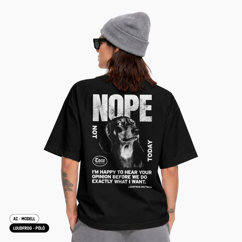 NOPE / Női fekete oversize póló